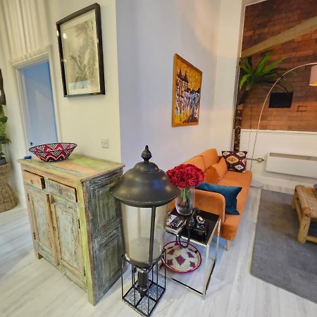 Characteristic Loft Style Apartment Birmingham Bagian luar foto