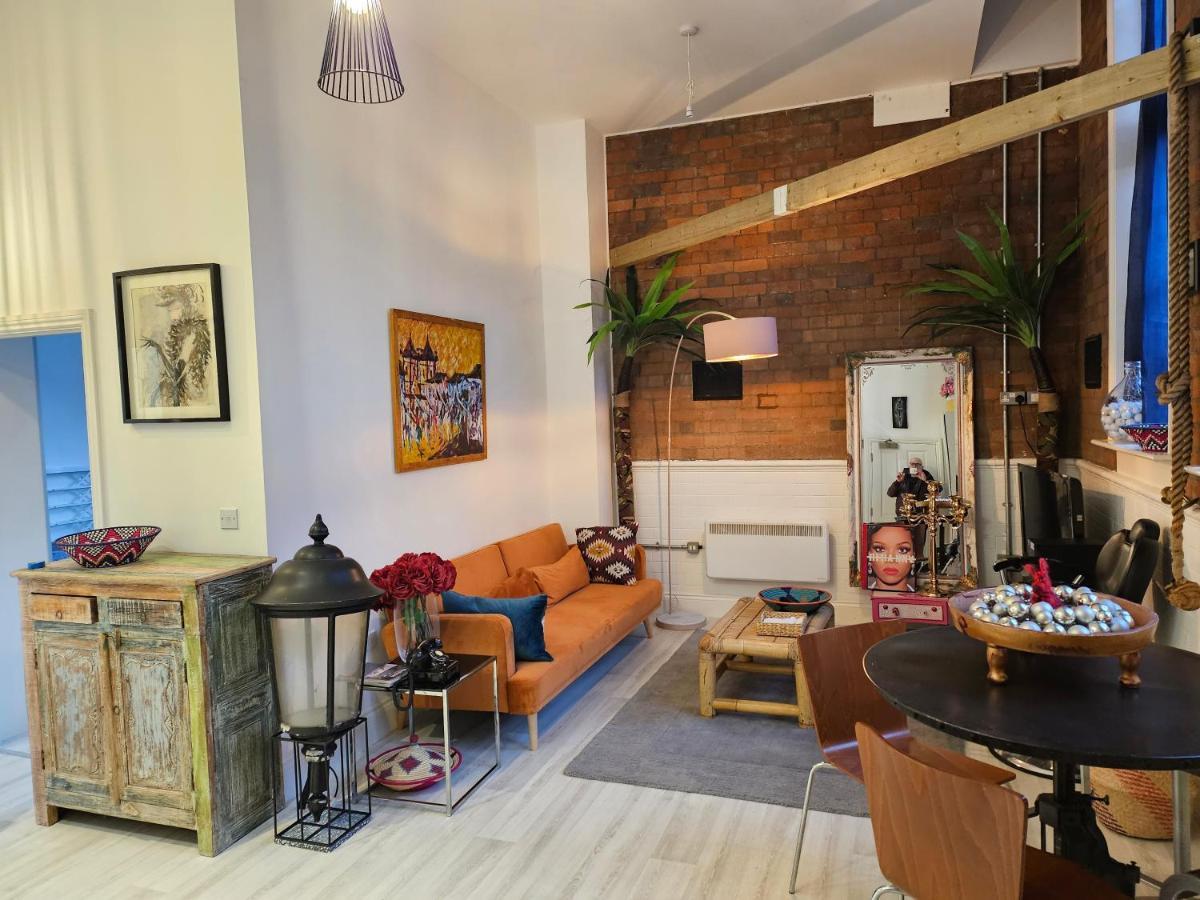 Characteristic Loft Style Apartment Birmingham Bagian luar foto
